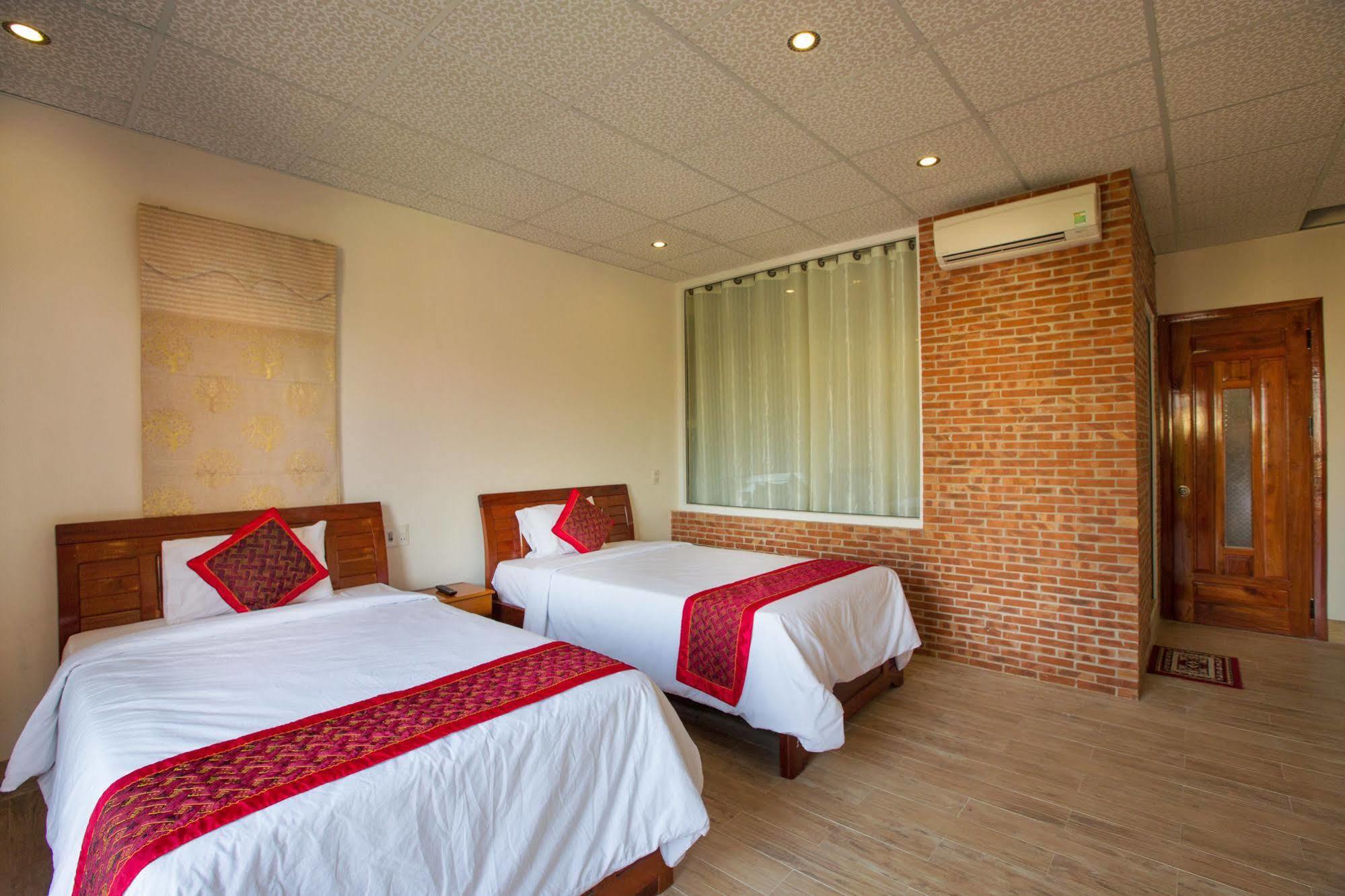 Hoang Thu Hostel Hội An Extérieur photo